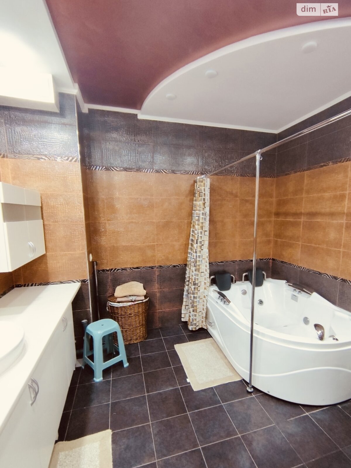 двоповерховий будинок, 230.9 кв. м, ракушняк. Продаж в Києві, район Совки фото 1 двоповерховий будинок, 230.9 кв. м, ракушняк. Продаж в Києві, район Совки фото 1