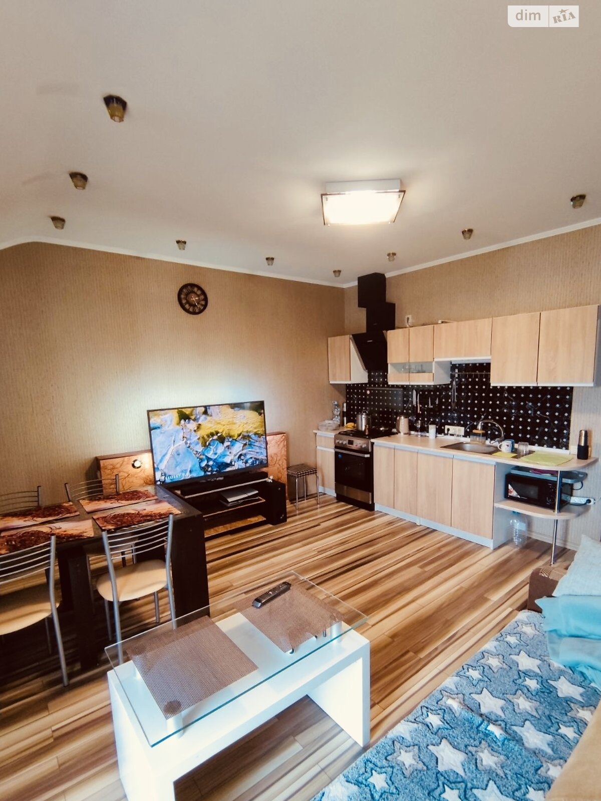 двоповерховий будинок, 230.9 кв. м, ракушняк. Продаж в Києві, район Совки фото 1 двоповерховий будинок, 230.9 кв. м, ракушняк. Продаж в Києві, район Совки фото 1