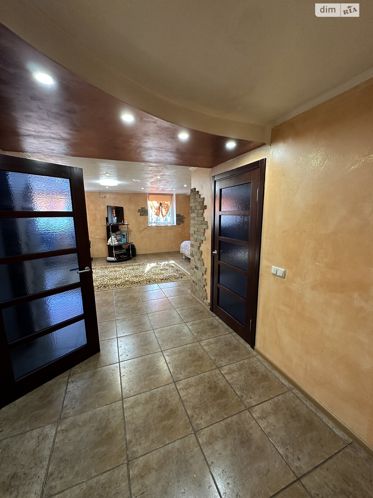 двоповерховий будинок, 230.9 кв. м, ракушняк. Продаж в Києві, район Совки фото 1 двоповерховий будинок, 230.9 кв. м, ракушняк. Продаж в Києві, район Совки фото 1