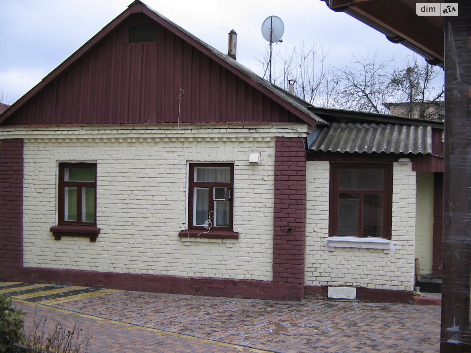 трехэтажный дом с верандой, 600 кв. м, пенобетон. Продажа в Киеве район Совки фото 1 трехэтажный дом с верандой, 600 кв. м, пенобетон. Продажа в Киеве район Совки фото 1