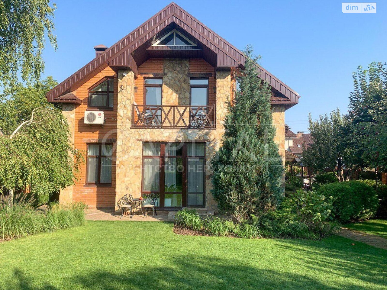 двухэтажный дом беседка, 180 кв. м, кирпич. Продажа в Киеве фото 1 двухэтажный дом беседка, 180 кв. м, кирпич. Продажа в Киеве фото 1