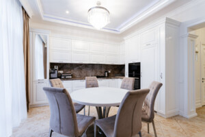 двоповерховий будинок з меблями, 231 кв. м, моноліт. Продаж в Києві, район Святошин фото 2 двоповерховий будинок з меблями, 231 кв. м, моноліт. Продаж в Києві, район Святошин фото 2