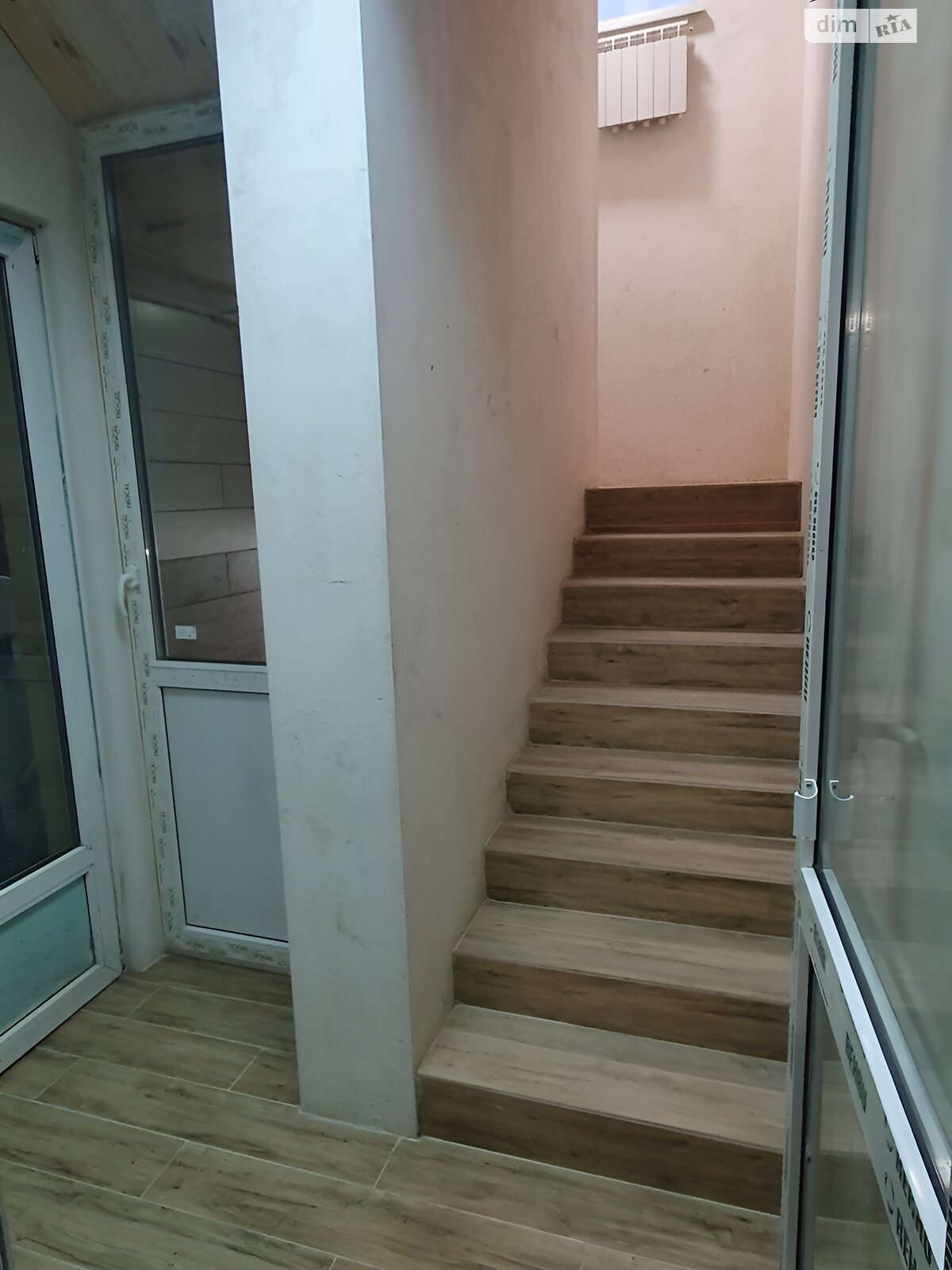 двухэтажный дом с верандой, 298 кв. м, кирпич. Продажа в Киеве район Святошинский фото 1 двухэтажный дом с верандой, 298 кв. м, кирпич. Продажа в Киеве район Святошинский фото 1