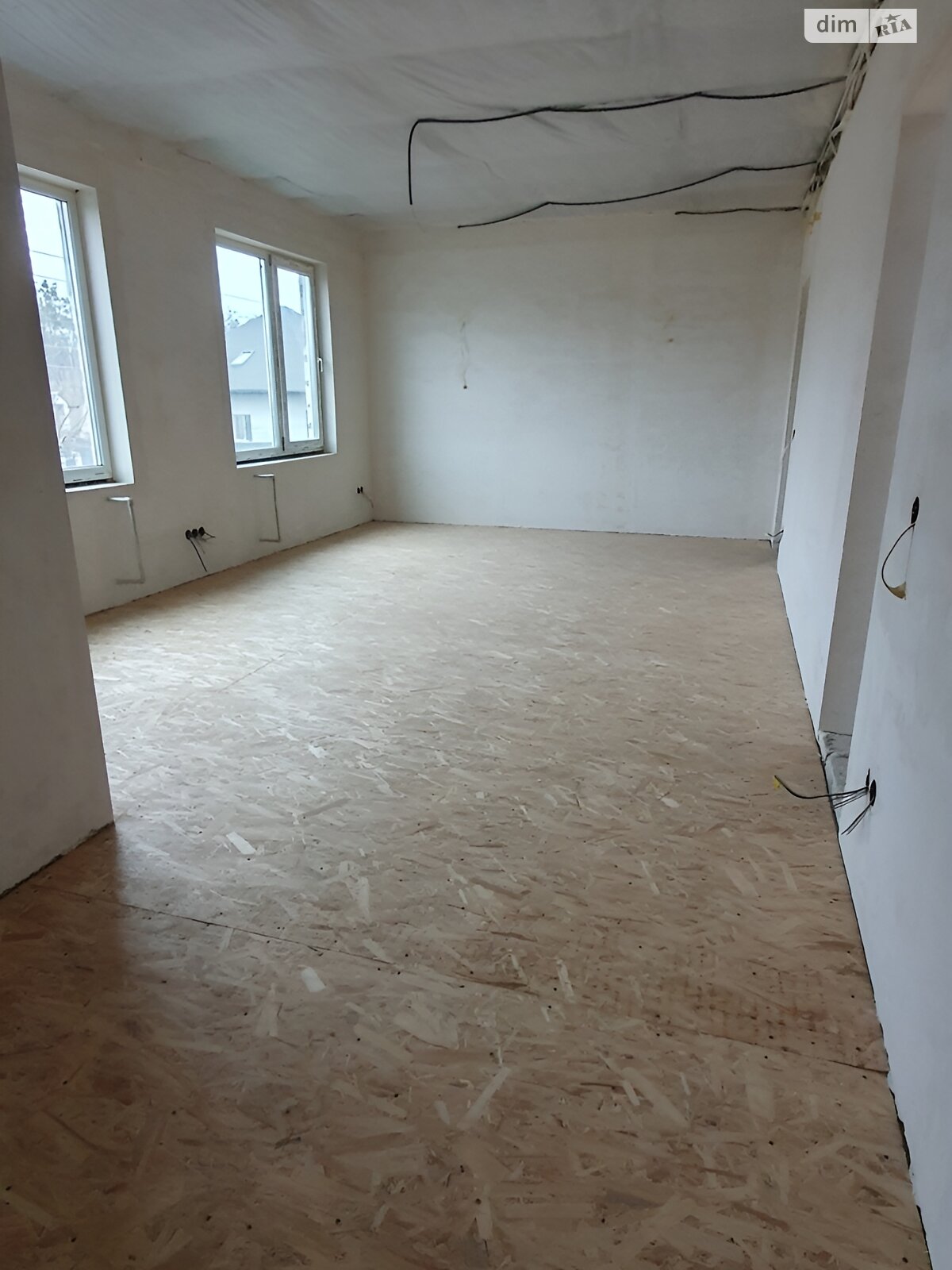 двухэтажный дом с верандой, 298 кв. м, кирпич. Продажа в Киеве район Святошинский фото 1 двухэтажный дом с верандой, 298 кв. м, кирпич. Продажа в Киеве район Святошинский фото 1