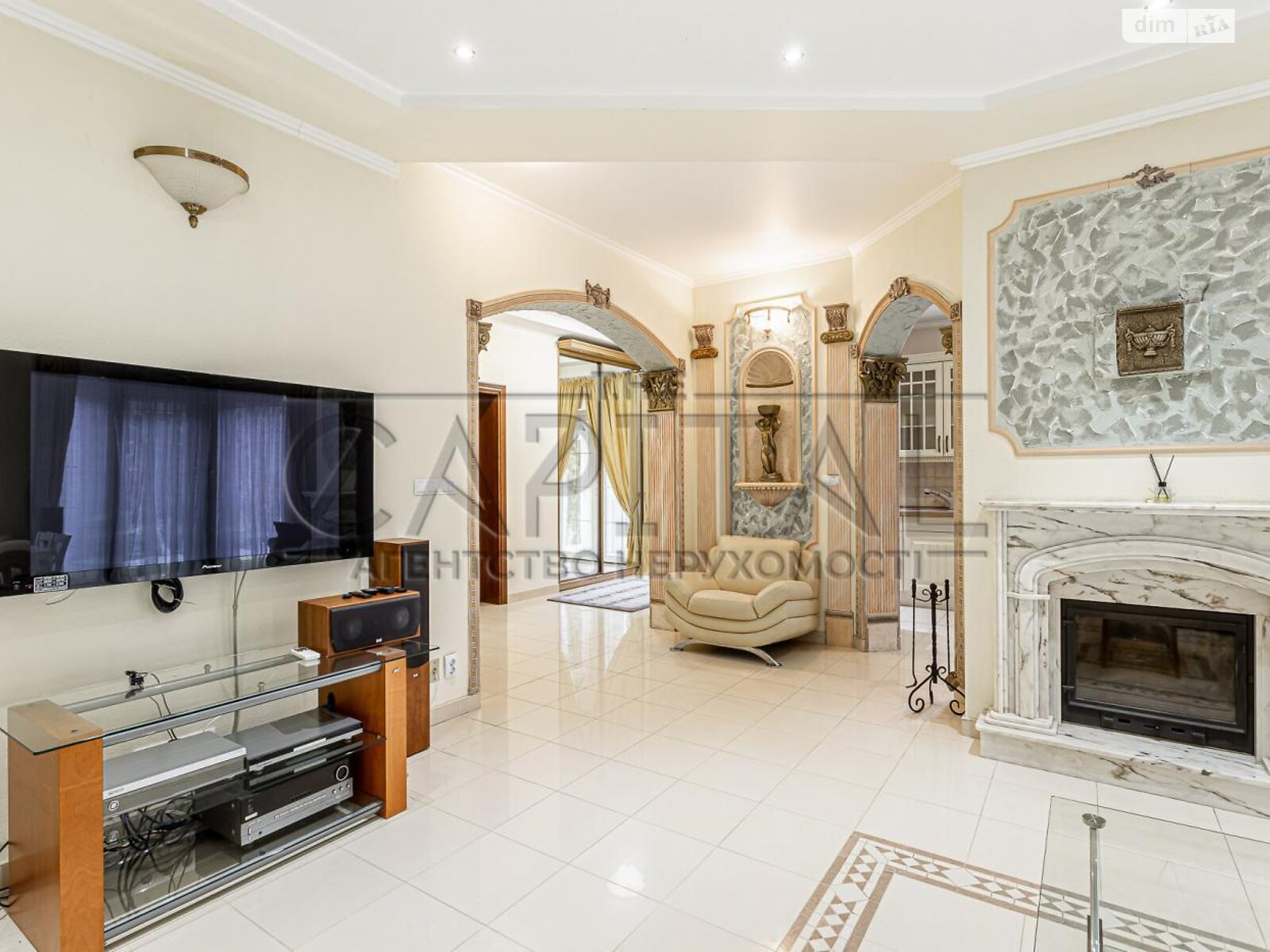 двоповерховий будинок з гаражем, 231.1 кв. м, цегла. Продаж у Білогородці фото 1 двоповерховий будинок з гаражем, 231.1 кв. м, цегла. Продаж у Білогородці фото 1