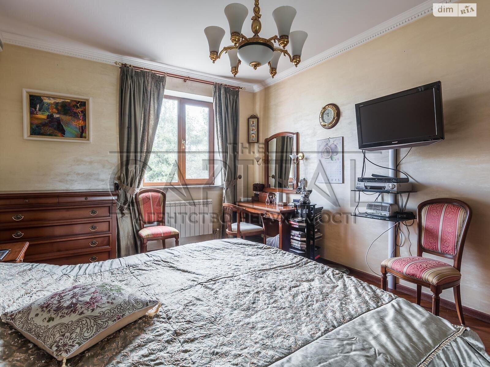 двухэтажный дом с гаражом, 410 кв. м, кирпич. Продажа в Киеве район Святошинский фото 1 двухэтажный дом с гаражом, 410 кв. м, кирпич. Продажа в Киеве район Святошинский фото 1