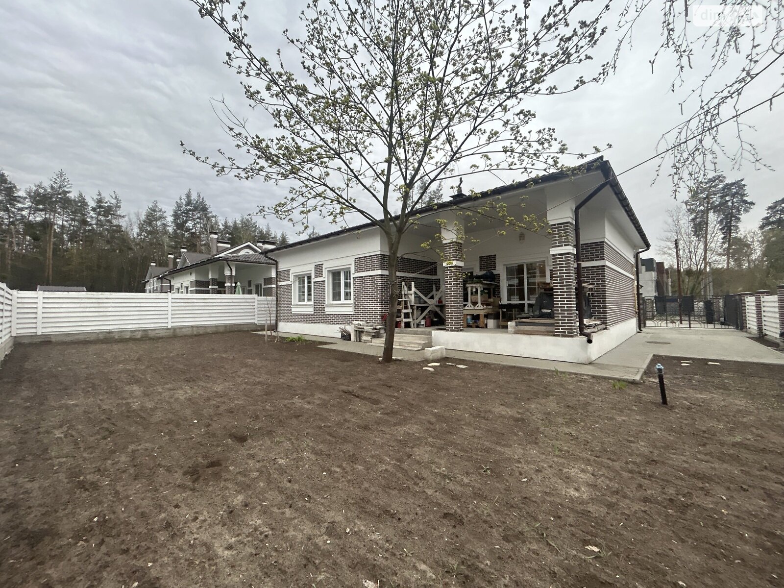 одноэтажный дом с мансардой, 120 кв. м, кирпич. Продажа в Киеве район Святошинский фото 1 одноэтажный дом с мансардой, 120 кв. м, кирпич. Продажа в Киеве район Святошинский фото 1