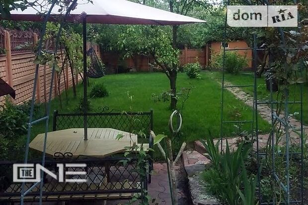 триповерховий будинок, 112 кв. м, кирпич. Продаж в Києві, район Святошинський фото 1 триповерховий будинок, 112 кв. м, кирпич. Продаж в Києві, район Святошинський фото 1