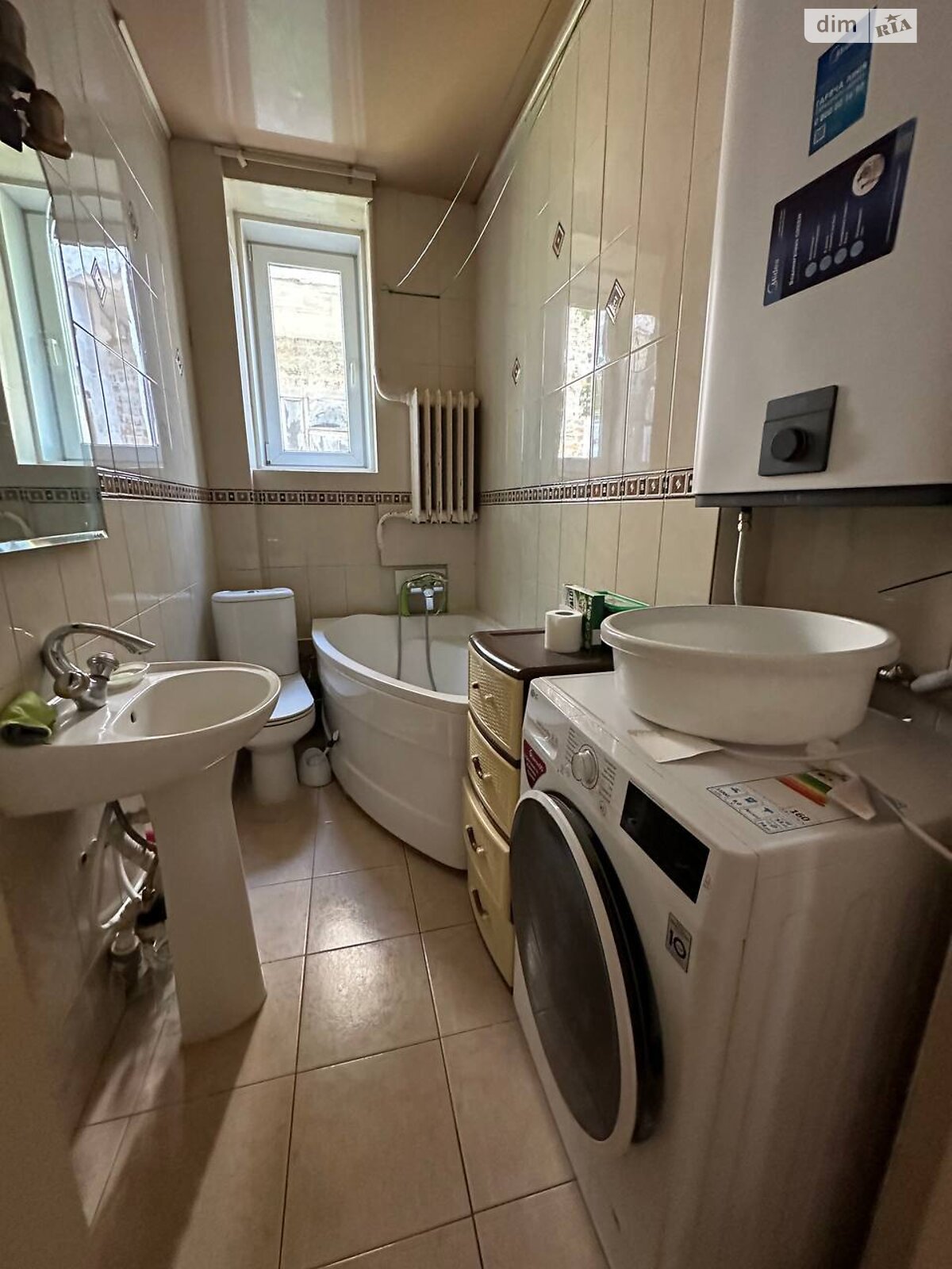 двухэтажный дом, 800 кв. м, ракушечник (ракушняк). Продажа в Киеве район Святошинский фото 1 двухэтажный дом, 800 кв. м, ракушечник (ракушняк). Продажа в Киеве район Святошинский фото 1