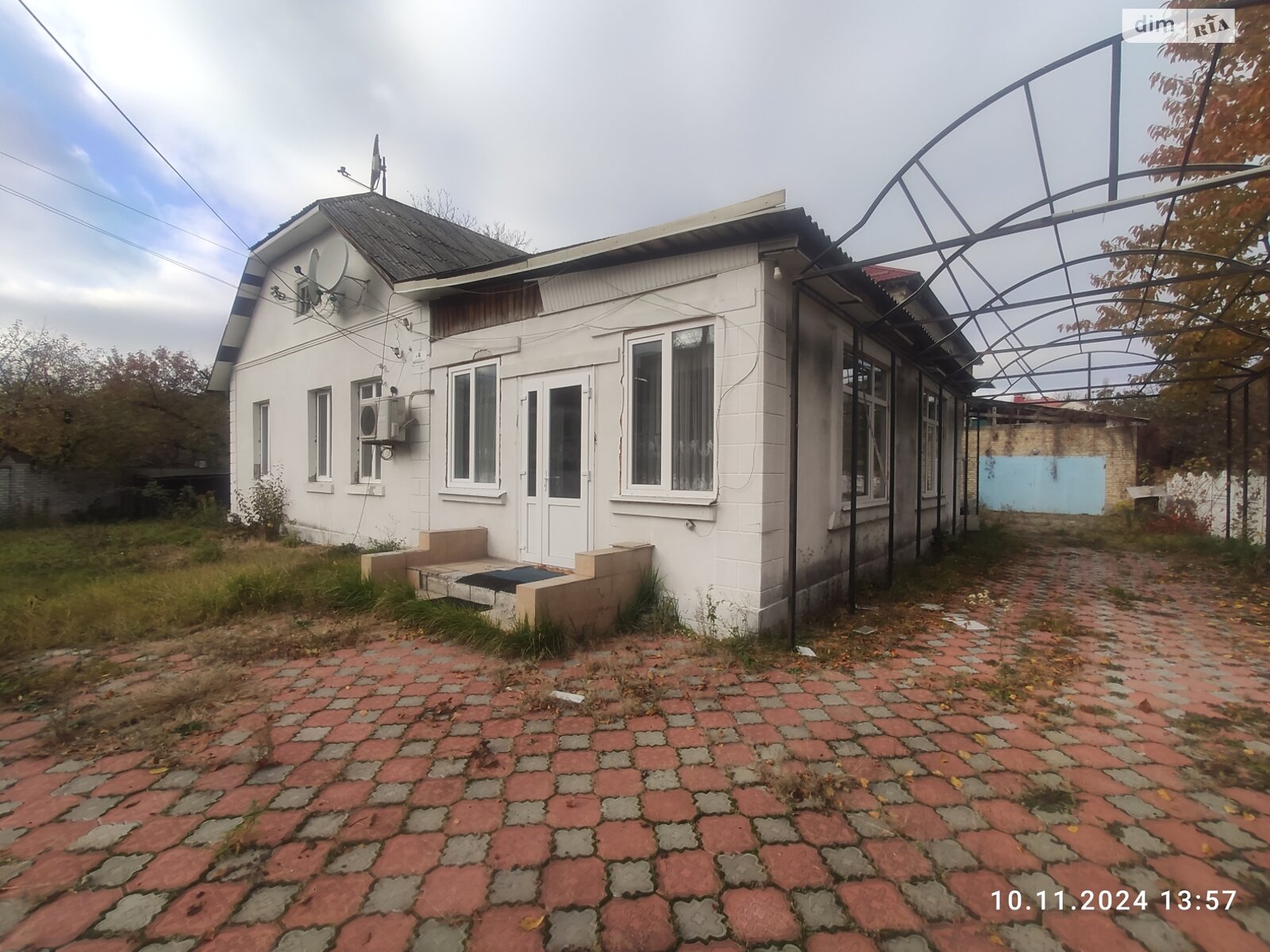 двухэтажный дом, 800 кв. м, ракушечник (ракушняк). Продажа в Киеве район Святошинский фото 1 двухэтажный дом, 800 кв. м, ракушечник (ракушняк). Продажа в Киеве район Святошинский фото 1