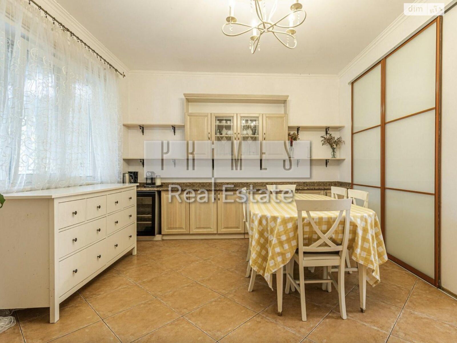 двухэтажный дом с гаражом, 366 кв. м, кирпич. Продажа в Киеве район Святошинский фото 1 двухэтажный дом с гаражом, 366 кв. м, кирпич. Продажа в Киеве район Святошинский фото 1