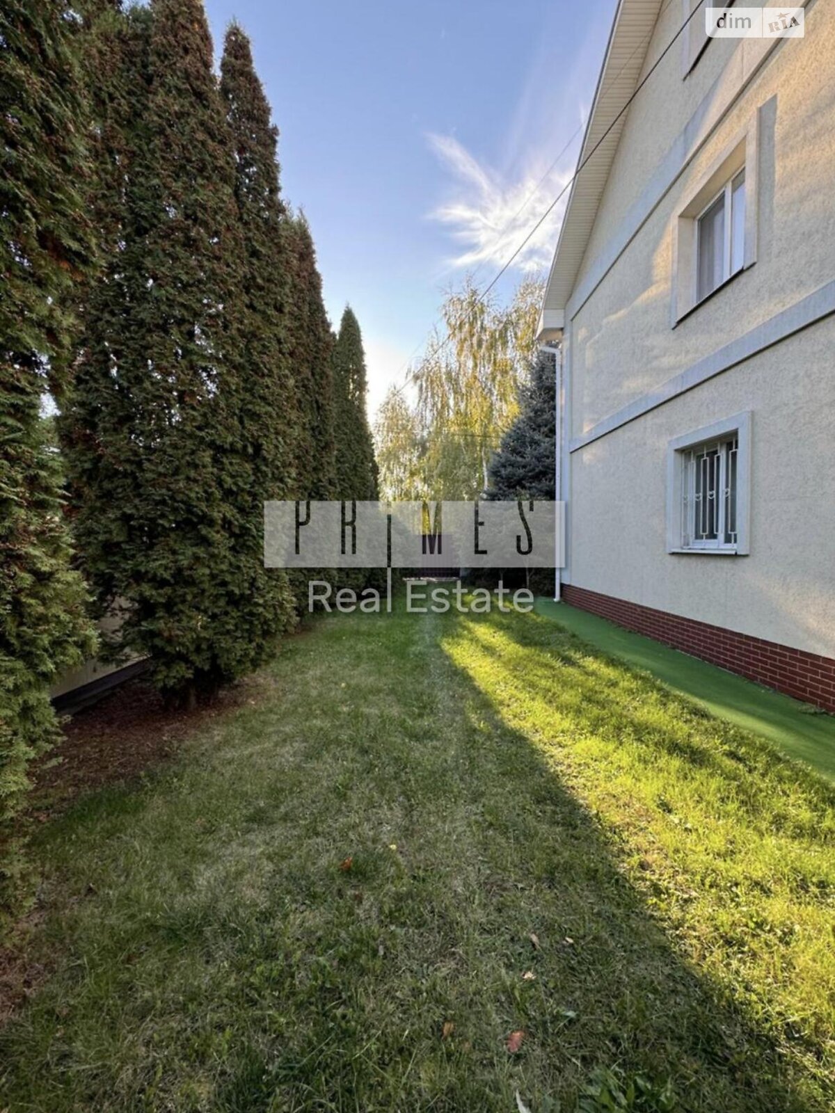 двухэтажный дом с гаражом, 366 кв. м, кирпич. Продажа в Киеве район Святошинский фото 1 двухэтажный дом с гаражом, 366 кв. м, кирпич. Продажа в Киеве район Святошинский фото 1