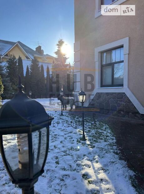 триповерховий будинок, 650 кв. м, кирпич. Продаж в Києві, район Святошинський фото 1 триповерховий будинок, 650 кв. м, кирпич. Продаж в Києві, район Святошинський фото 1