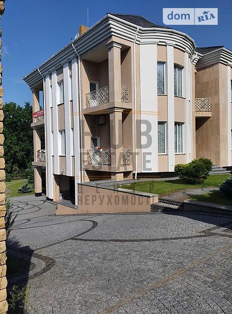 триповерховий будинок, 630 кв. м, кирпич. Продаж в Києві, район Святошинський фото 1 триповерховий будинок, 630 кв. м, кирпич. Продаж в Києві, район Святошинський фото 1