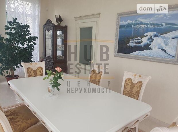триповерховий будинок, 630 кв. м, кирпич. Продаж в Києві, район Святошинський фото 1 триповерховий будинок, 630 кв. м, кирпич. Продаж в Києві, район Святошинський фото 1