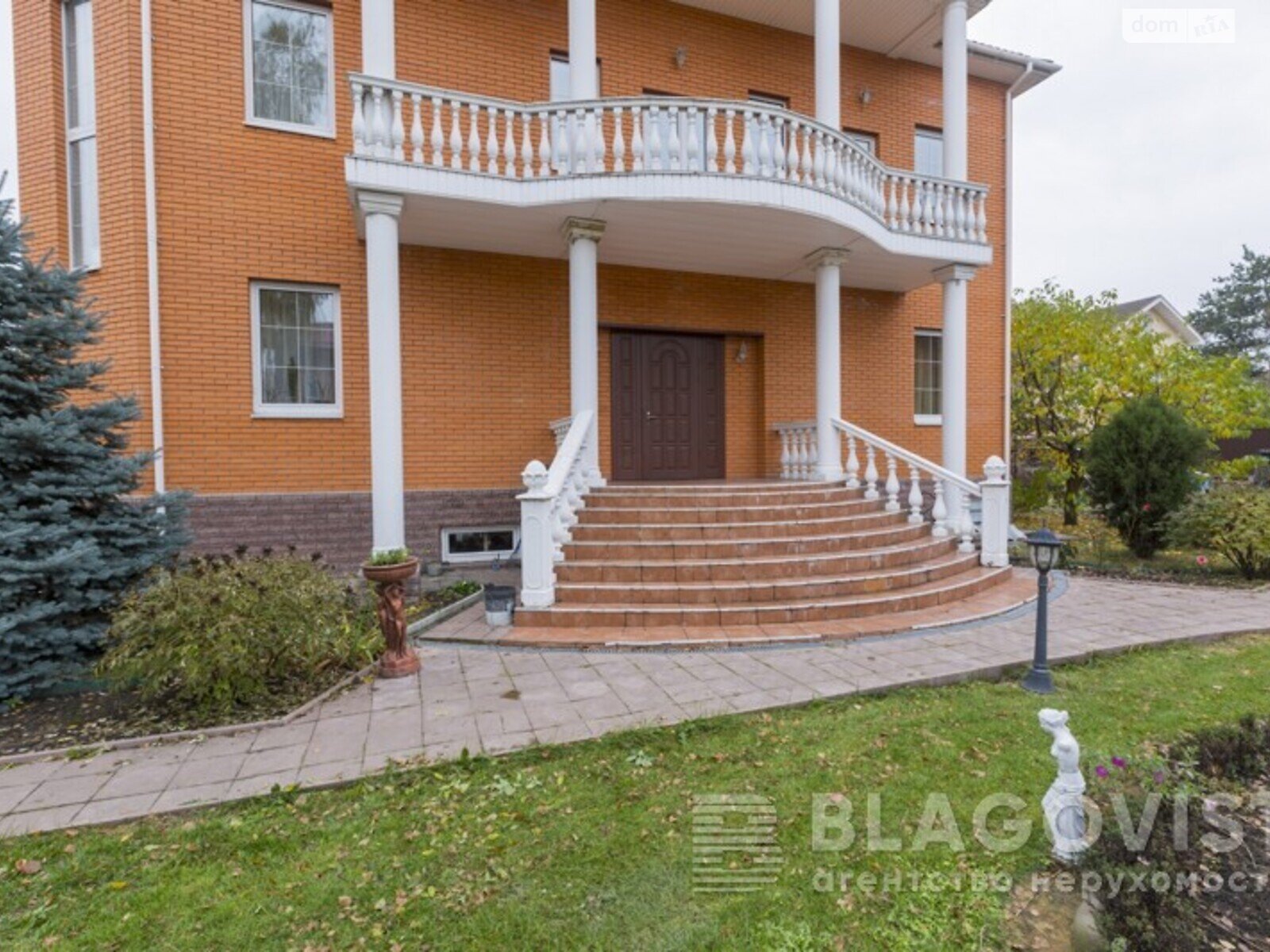 двухэтажный дом, 371 кв. м, кирпич. Продажа в Киеве район Святошинский фото 1