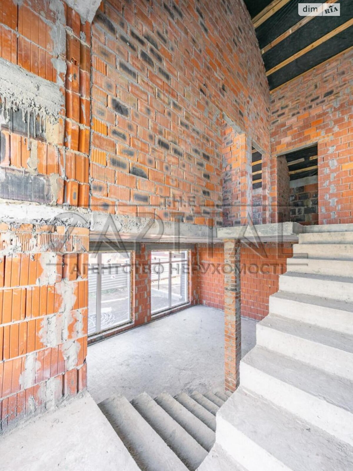 двухэтажный дом с балконом, 150 кв. м, кирпич. Продажа в Киеве район Святошинский фото 1