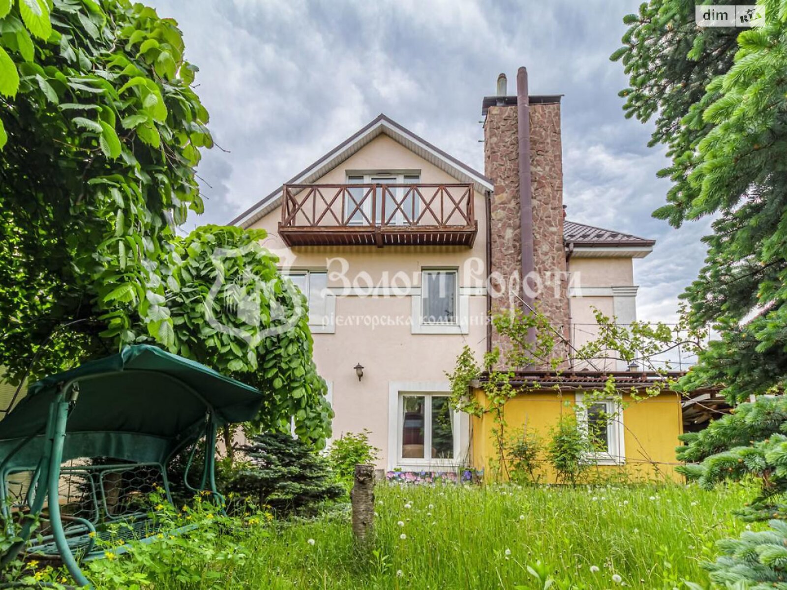 триповерховий будинок, 373.8 кв. м, кирпич. Продаж в Києві, район Святошинський фото 1 триповерховий будинок, 373.8 кв. м, кирпич. Продаж в Києві, район Святошинський фото 1