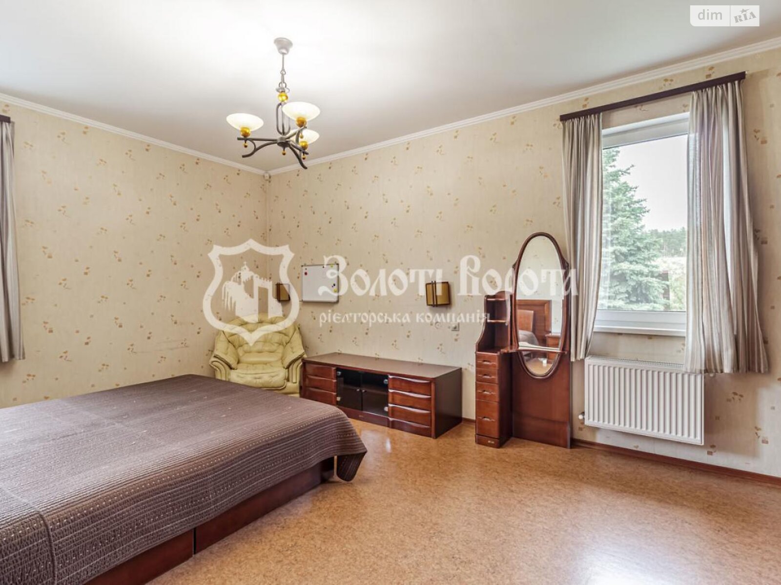 триповерховий будинок, 373.8 кв. м, кирпич. Продаж в Києві, район Святошинський фото 1 триповерховий будинок, 373.8 кв. м, кирпич. Продаж в Києві, район Святошинський фото 1