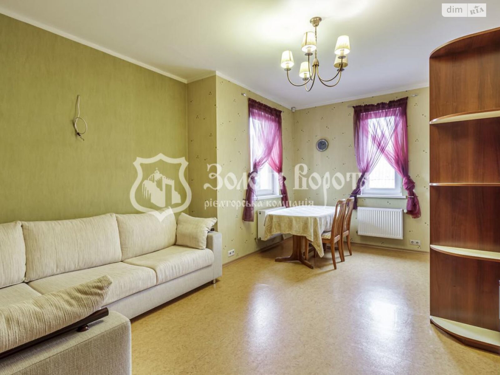 триповерховий будинок, 373.8 кв. м, кирпич. Продаж в Києві, район Святошинський фото 1 триповерховий будинок, 373.8 кв. м, кирпич. Продаж в Києві, район Святошинський фото 1