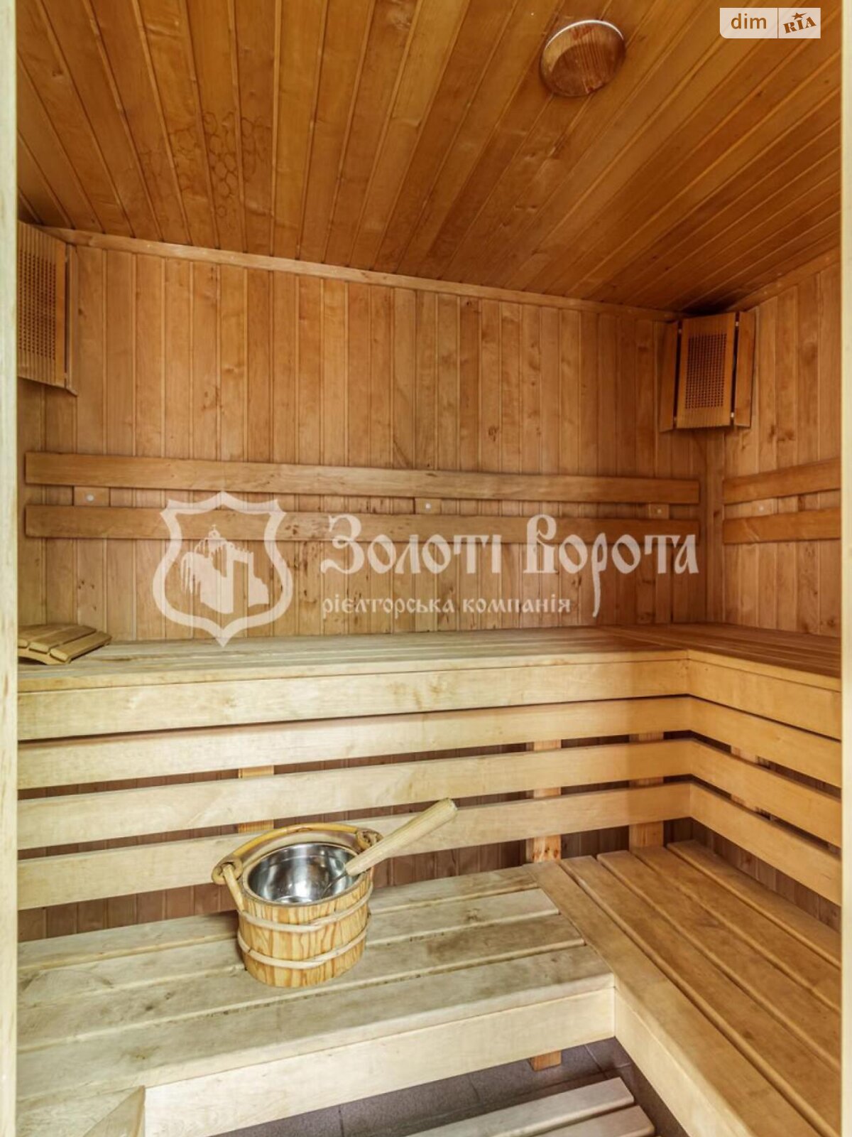 триповерховий будинок, 373.8 кв. м, кирпич. Продаж в Києві, район Святошинський фото 1 триповерховий будинок, 373.8 кв. м, кирпич. Продаж в Києві, район Святошинський фото 1