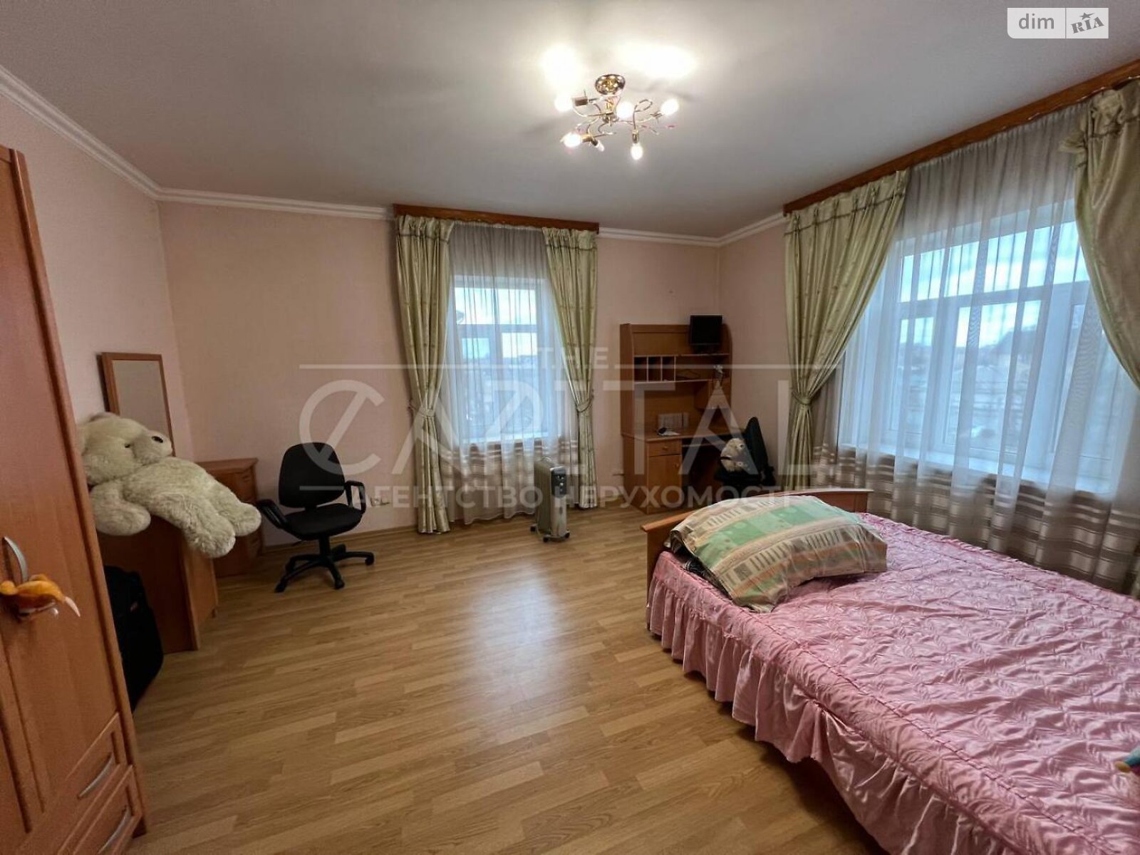 трехэтажный дом с мансардой, 370 кв. м, кирпич. Продажа в Киеве район Троещина фото 1 трехэтажный дом с мансардой, 370 кв. м, кирпич. Продажа в Киеве район Троещина фото 1