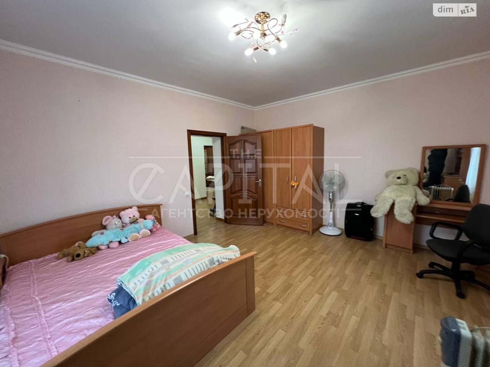 трехэтажный дом с мансардой, 370 кв. м, кирпич. Продажа в Киеве район Троещина фото 1 трехэтажный дом с мансардой, 370 кв. м, кирпич. Продажа в Киеве район Троещина фото 1