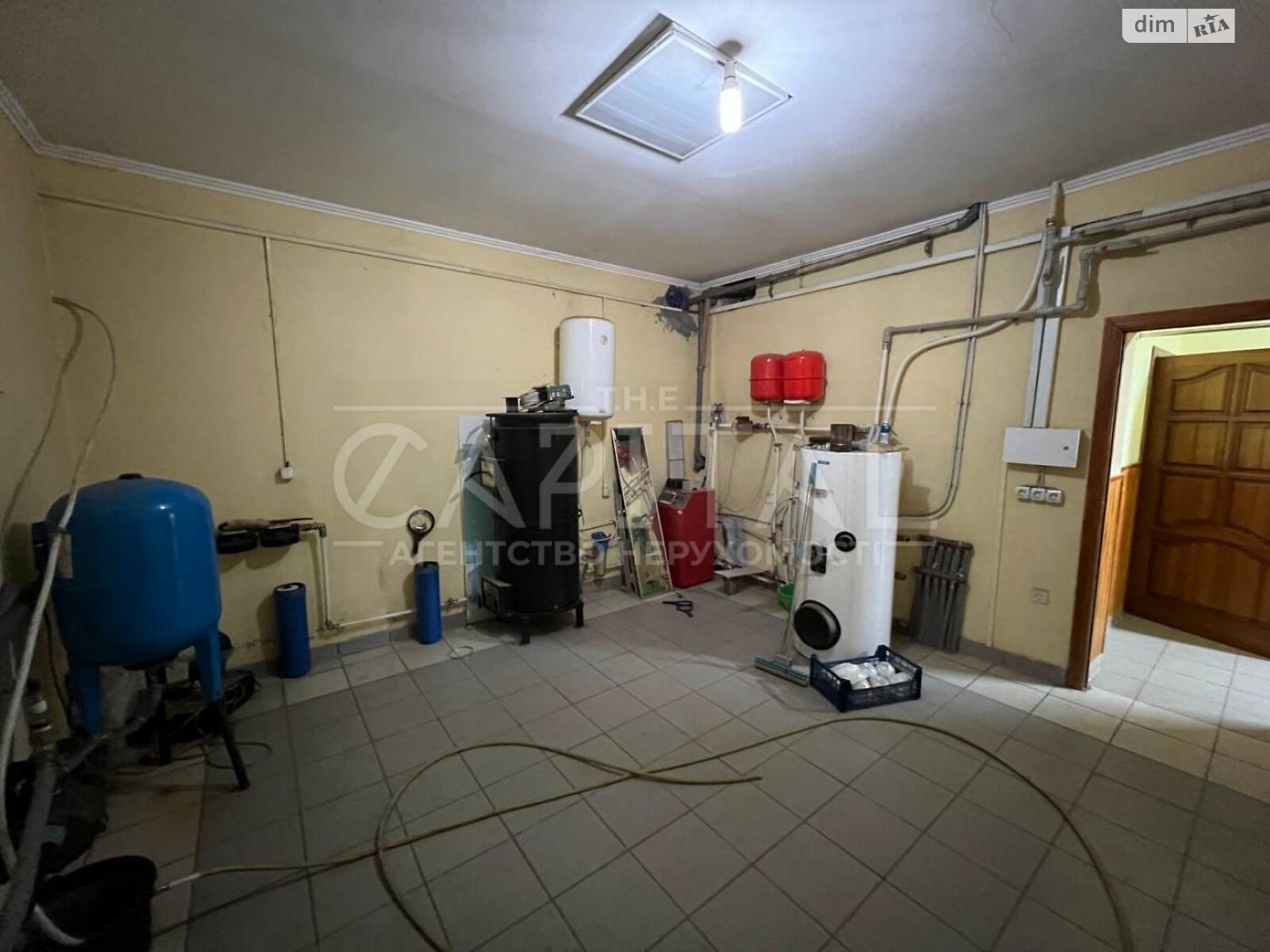 трехэтажный дом с мансардой, 370 кв. м, кирпич. Продажа в Киеве район Троещина фото 1 трехэтажный дом с мансардой, 370 кв. м, кирпич. Продажа в Киеве район Троещина фото 1