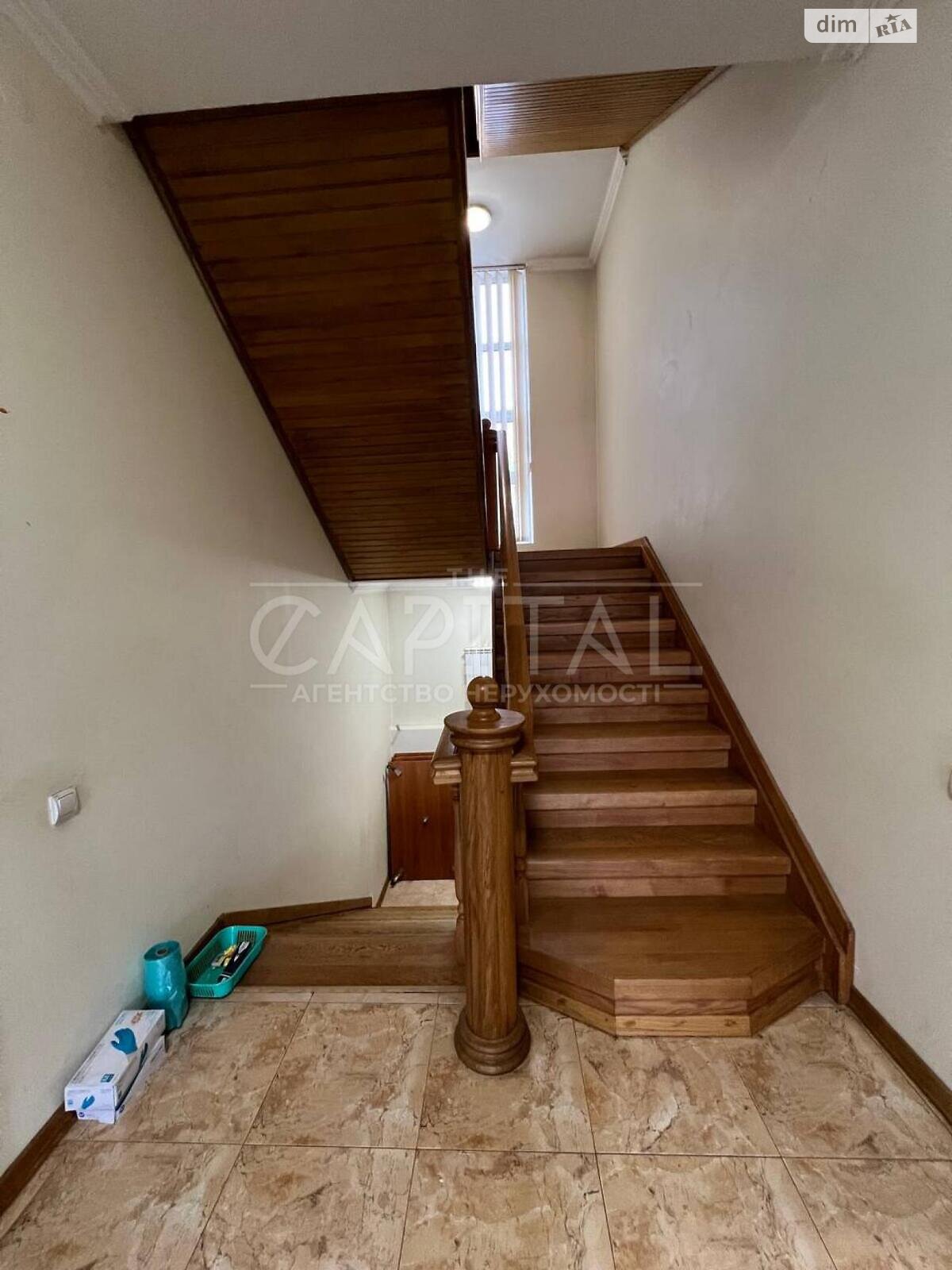 трехэтажный дом с мансардой, 370 кв. м, кирпич. Продажа в Киеве район Троещина фото 1 трехэтажный дом с мансардой, 370 кв. м, кирпич. Продажа в Киеве район Троещина фото 1