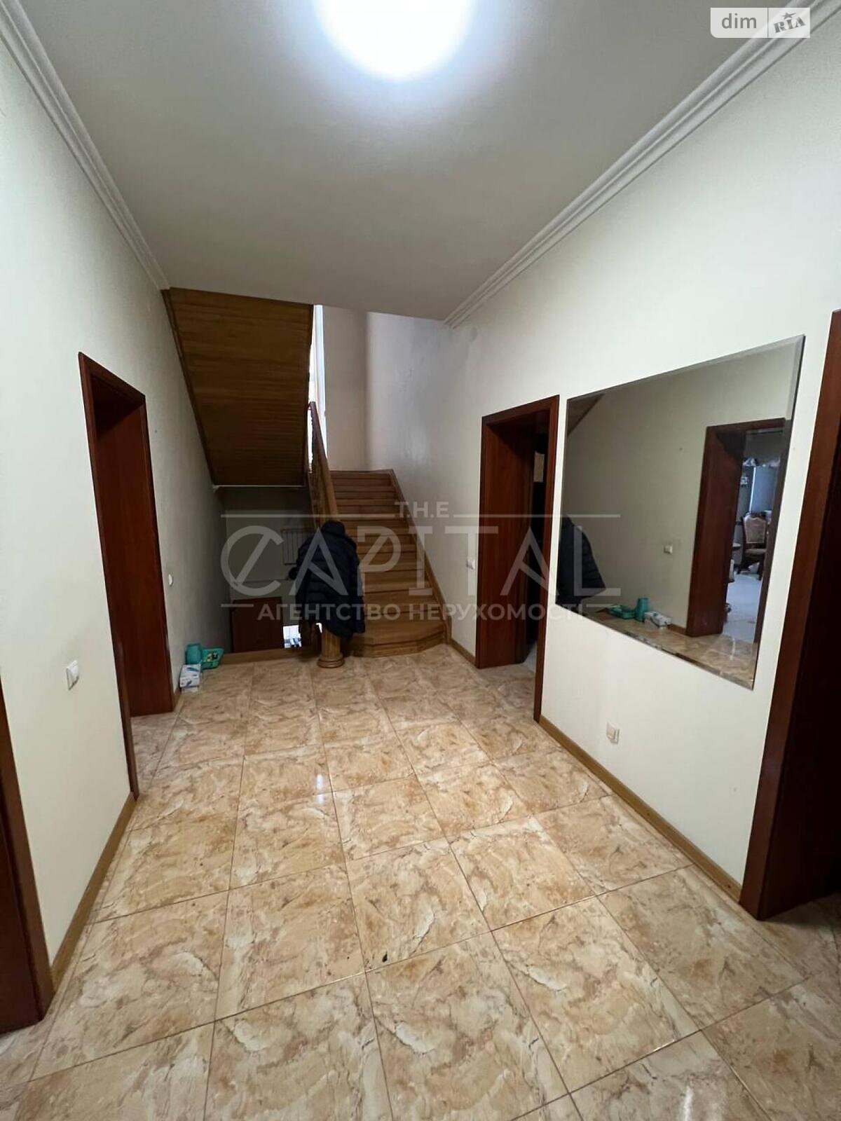 трехэтажный дом с мансардой, 370 кв. м, кирпич. Продажа в Киеве район Троещина фото 1 трехэтажный дом с мансардой, 370 кв. м, кирпич. Продажа в Киеве район Троещина фото 1