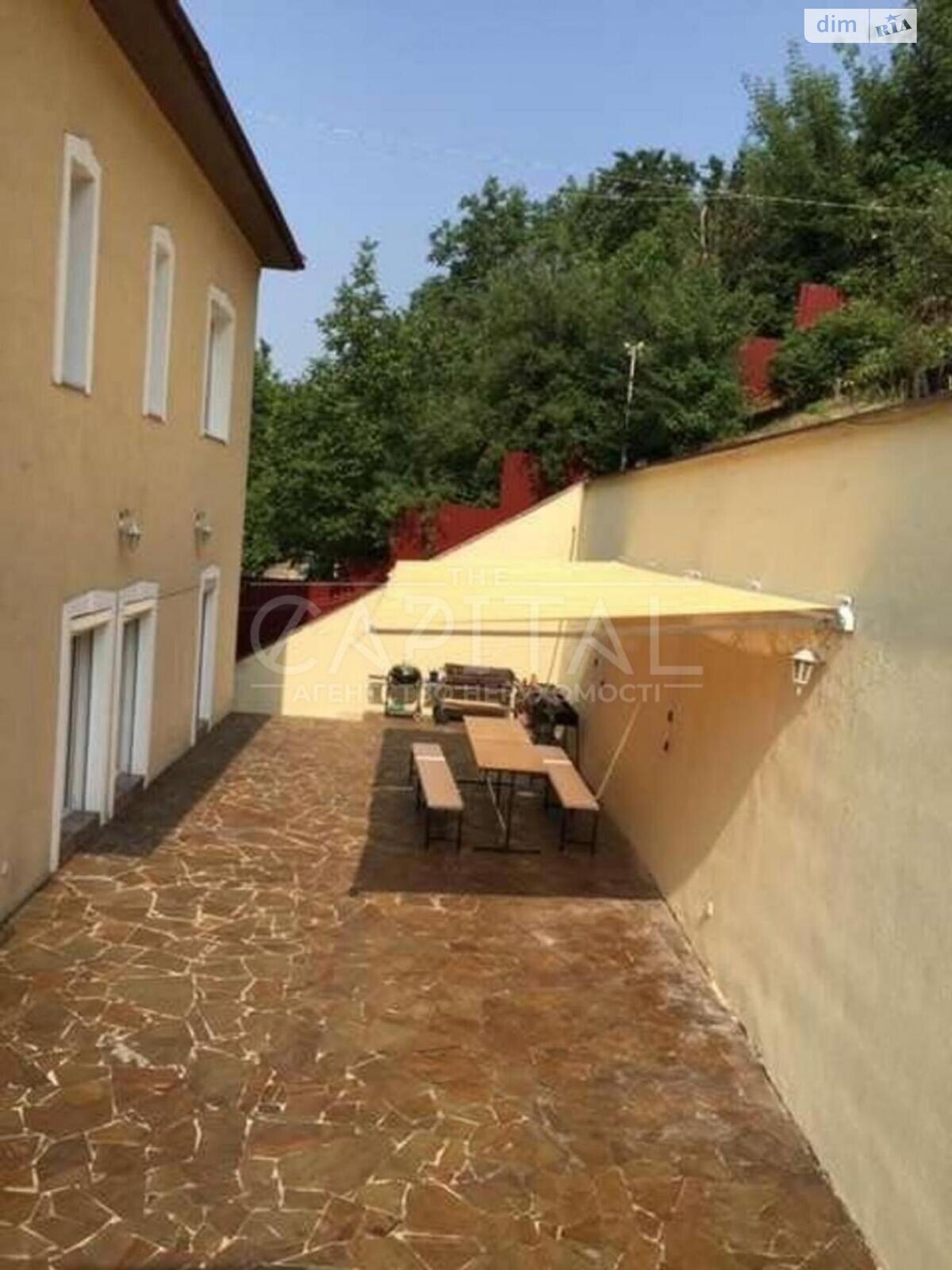 трехэтажный дом, 800 кв. м, кирпич. Продажа в Киеве фото 1 трехэтажный дом, 800 кв. м, кирпич. Продажа в Киеве фото 1