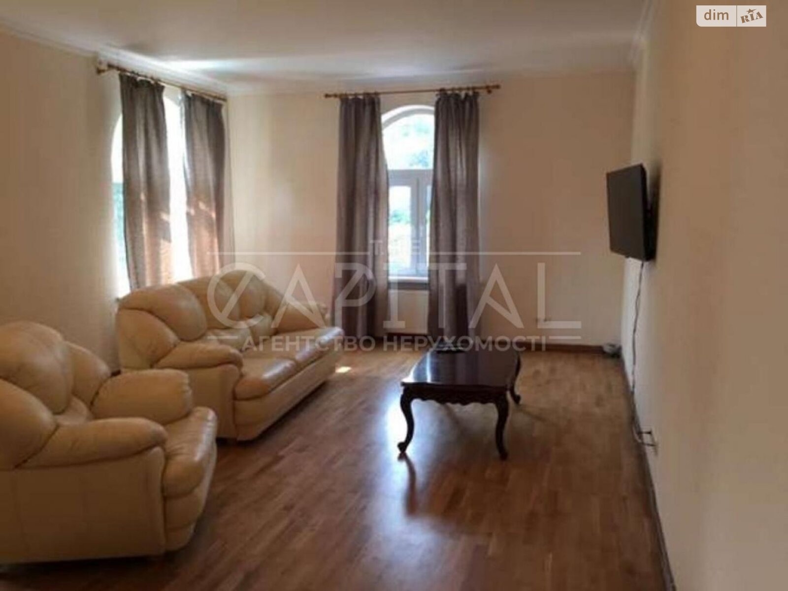 трехэтажный дом, 800 кв. м, кирпич. Продажа в Киеве фото 1 трехэтажный дом, 800 кв. м, кирпич. Продажа в Киеве фото 1