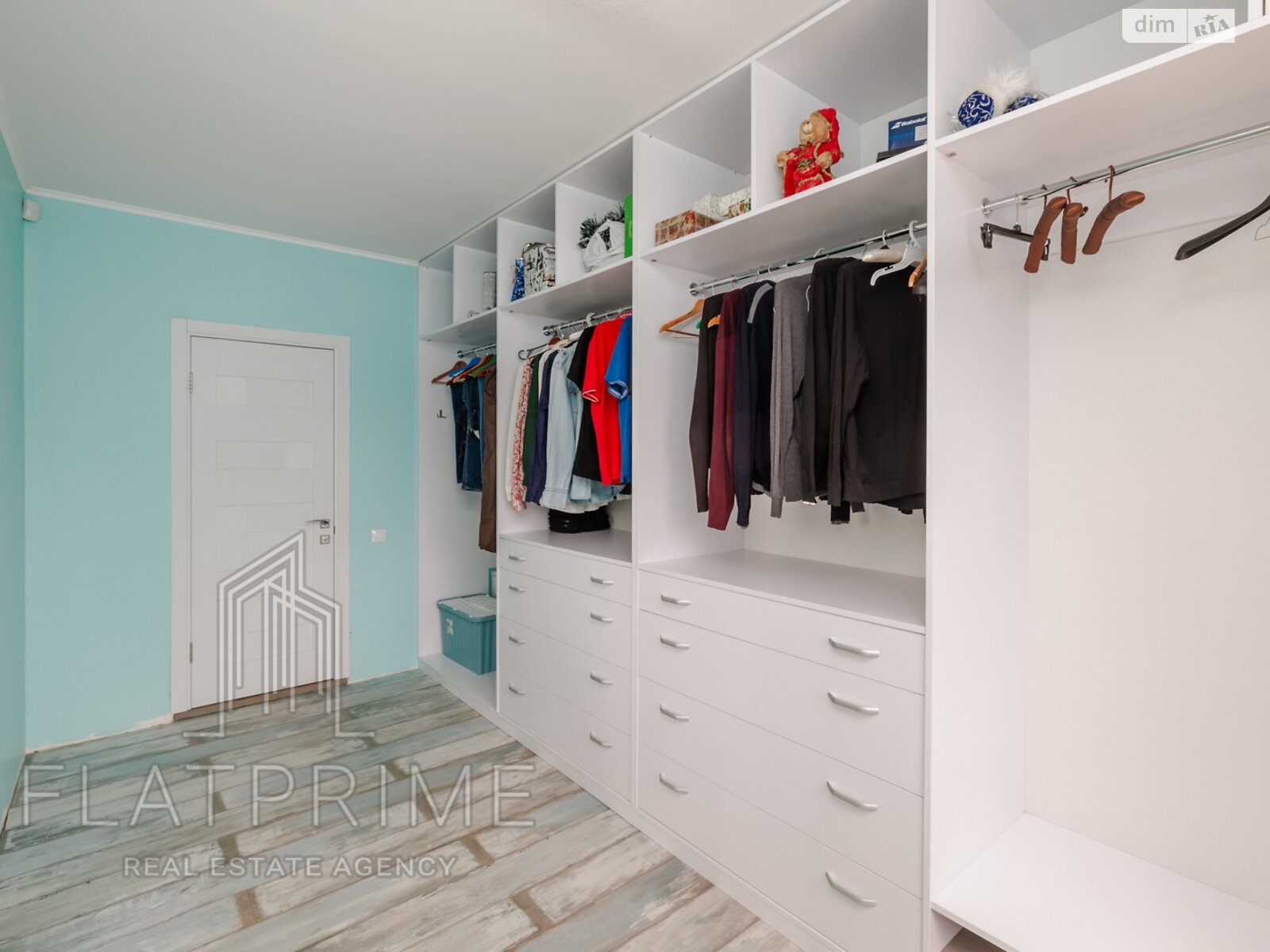 двоповерховий будинок з верандою, 186 кв. м, цегла. Продаж в Києві, район Дарницький фото 1 двоповерховий будинок з верандою, 186 кв. м, цегла. Продаж в Києві, район Дарницький фото 1