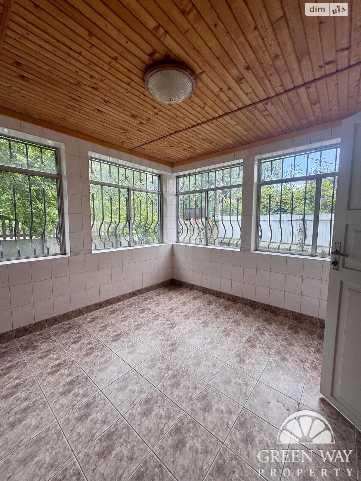 двухэтажный дом с мансардой, 120 кв. м, кирпич. Продажа в Киеве район Вита-Литовская фото 1 двухэтажный дом с мансардой, 120 кв. м, кирпич. Продажа в Киеве район Вита-Литовская фото 1