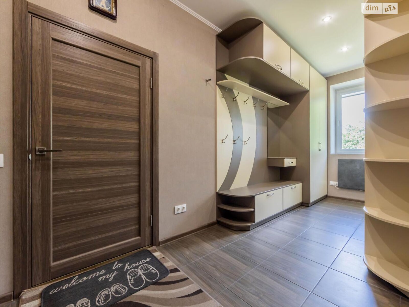 двухэтажный дом с верандой, 195.7 кв. м, кирпич. Продажа в Киеве район Воскресенка фото 1 двухэтажный дом с верандой, 195.7 кв. м, кирпич. Продажа в Киеве район Воскресенка фото 1