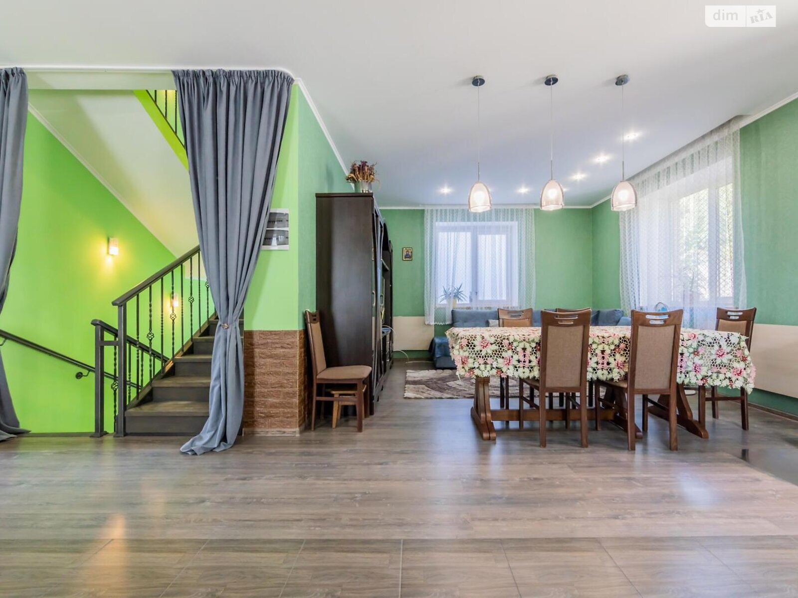 двухэтажный дом с верандой, 195.7 кв. м, кирпич. Продажа в Киеве район Воскресенка фото 1 двухэтажный дом с верандой, 195.7 кв. м, кирпич. Продажа в Киеве район Воскресенка фото 1