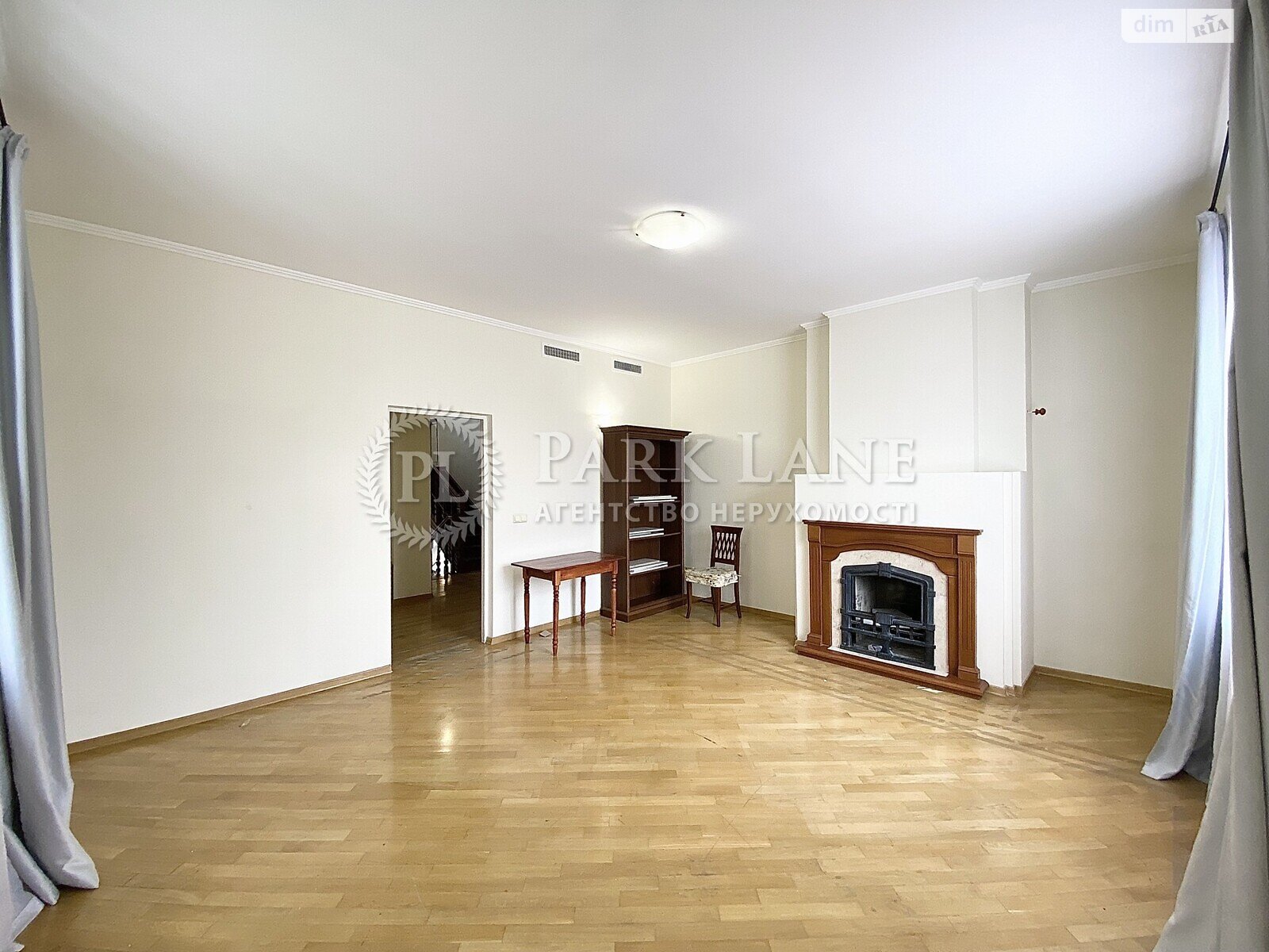 трехэтажный дом беседка, 438.3 кв. м, кирпич. Продажа в Киеве фото 1 трехэтажный дом беседка, 438.3 кв. м, кирпич. Продажа в Киеве фото 1