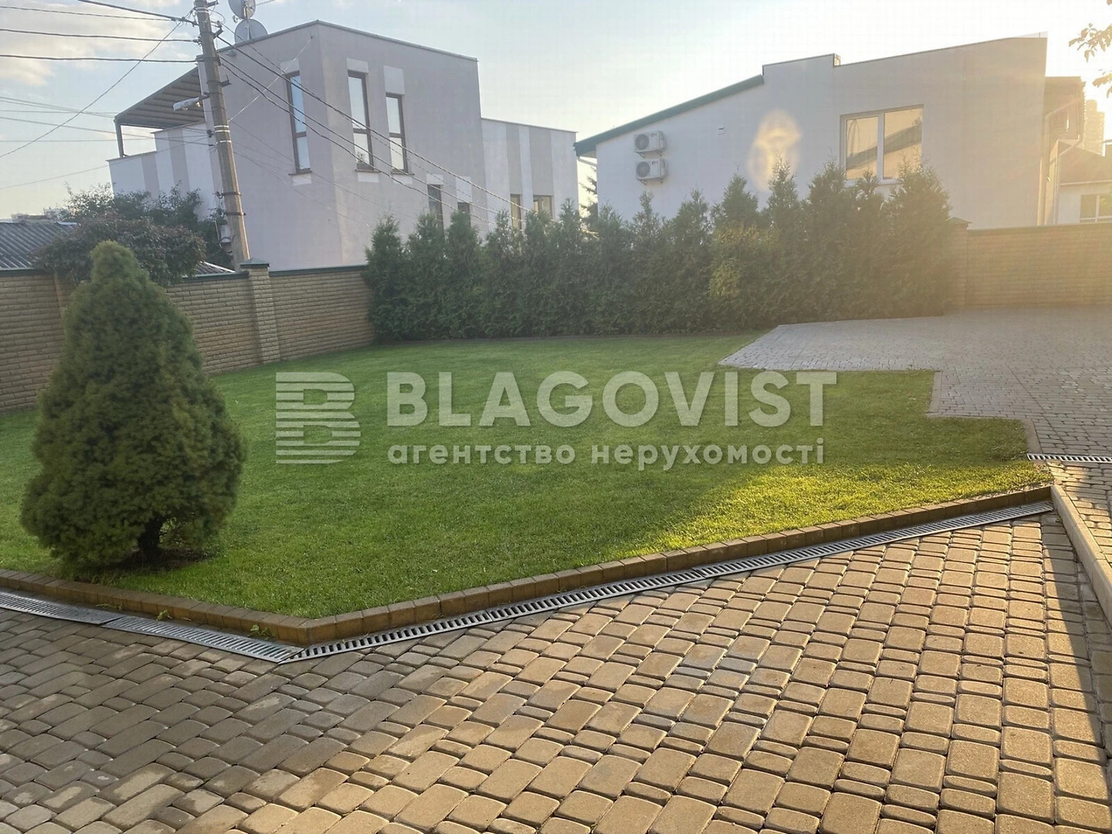 двухэтажный дом, 248 кв. м, кирпич. Продажа в Киеве район Забайковье фото 1