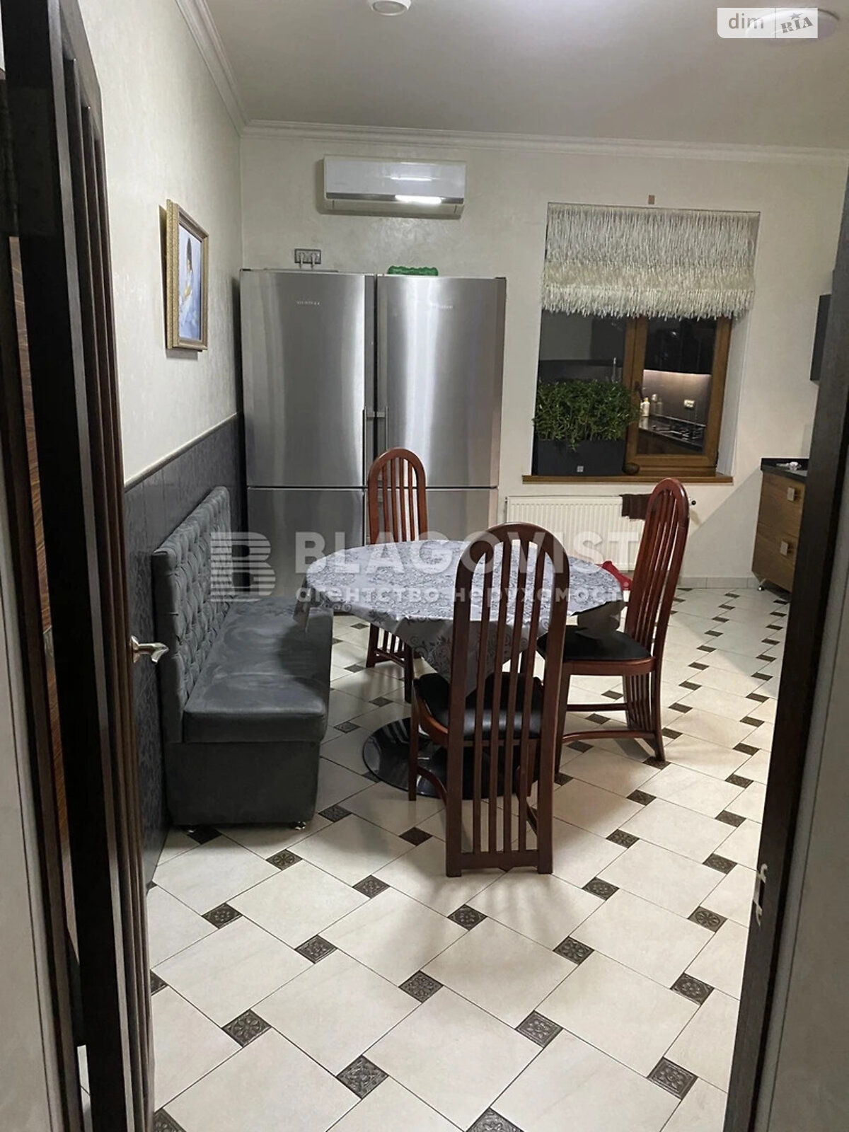 двухэтажный дом, 248 кв. м, кирпич. Продажа в Киеве район Забайковье фото 1