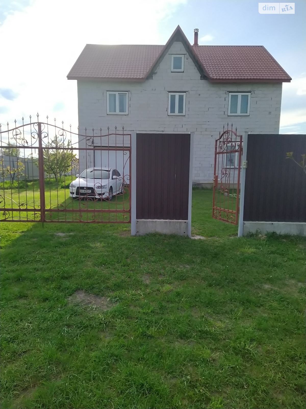 двоповерховий будинок з гаражем, 250 кв. м, цегла. Продаж у Києві фото 1 двоповерховий будинок з гаражем, 250 кв. м, цегла. Продаж у Києві фото 1