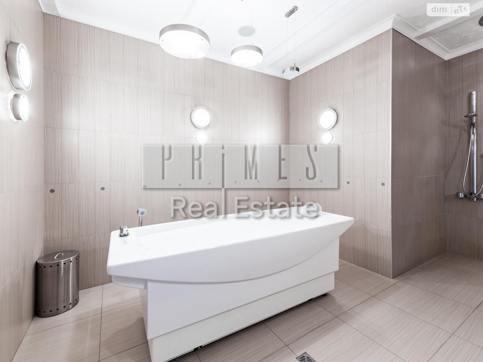 трехэтажный дом с верандой, 386.8 кв. м, кирпич. Продажа в Киеве фото 1 трехэтажный дом с верандой, 386.8 кв. м, кирпич. Продажа в Киеве фото 1