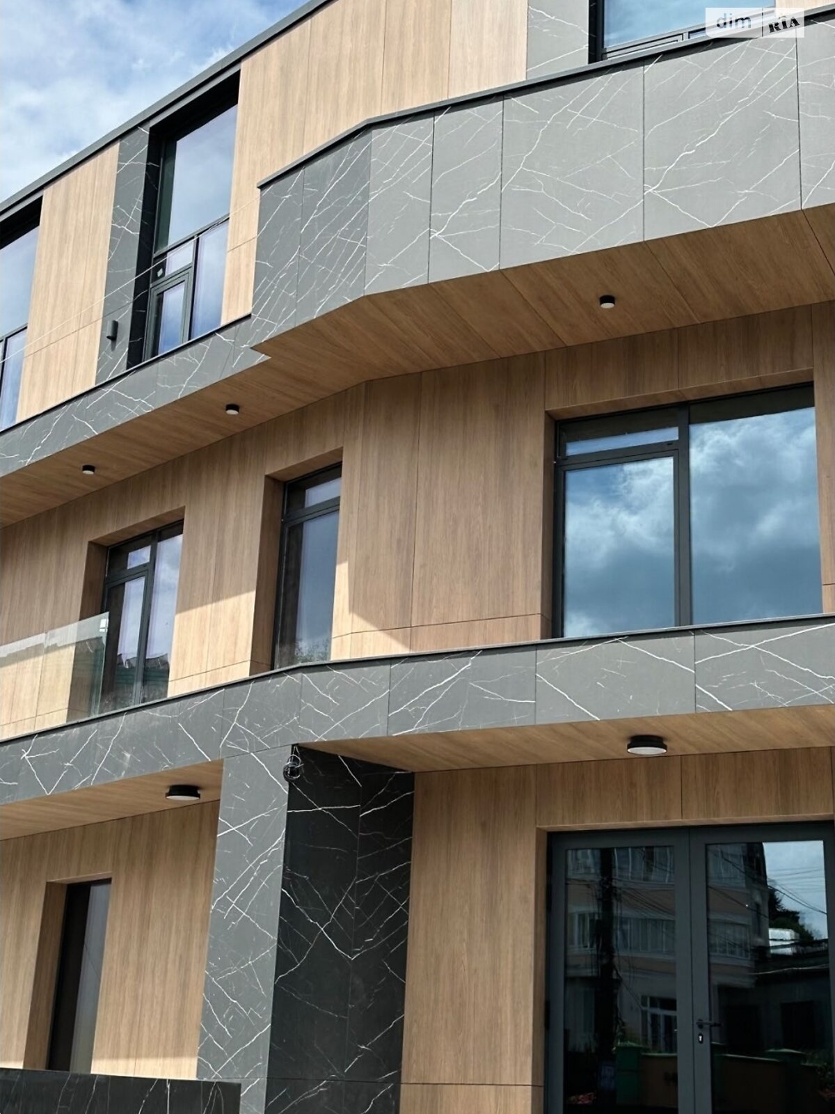 триповерховий будинок з опаленням, 2135 кв. м, монолітно-цегляний. Продаж в Києві, район Звіринець фото 1