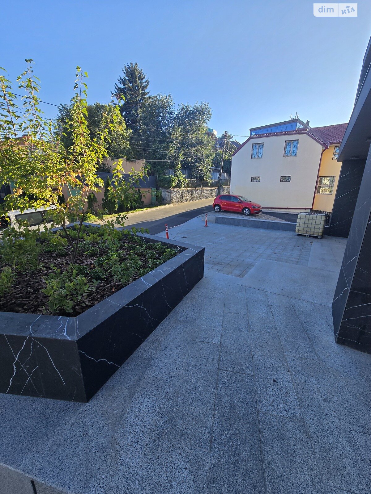 триповерховий будинок з опаленням, 2135 кв. м, монолітно-цегляний. Продаж в Києві, район Звіринець фото 1