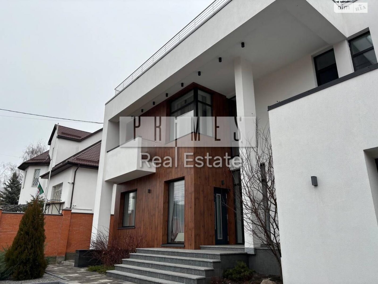 триповерховий будинок з гаражем, 570 кв. м, цегла. Продаж в Києві, район Звіринець фото 1 триповерховий будинок з гаражем, 570 кв. м, цегла. Продаж в Києві, район Звіринець фото 1