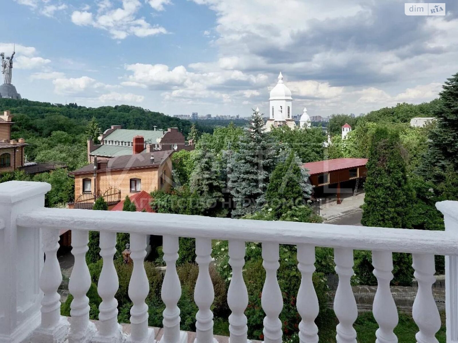 четырехэтажный дом, 550 кв. м, кирпич. Продажа в Киеве район Зверинец фото 1 четырехэтажный дом, 550 кв. м, кирпич. Продажа в Киеве район Зверинец фото 1