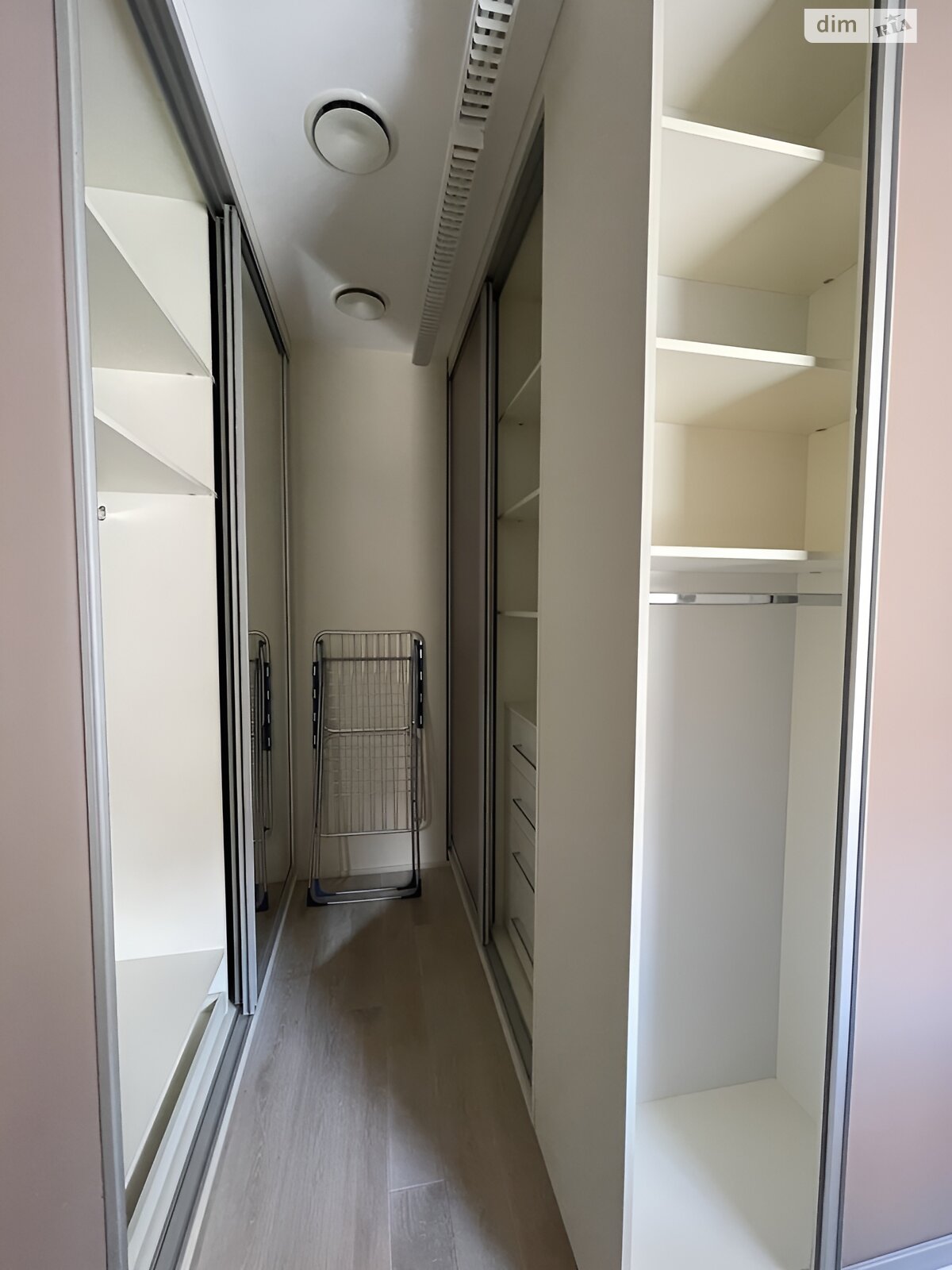 чотириповерховий будинок з опаленням, 483 кв. м, цегла. Продаж в Києві, район Звіринець фото 1 чотириповерховий будинок з опаленням, 483 кв. м, цегла. Продаж в Києві, район Звіринець фото 1