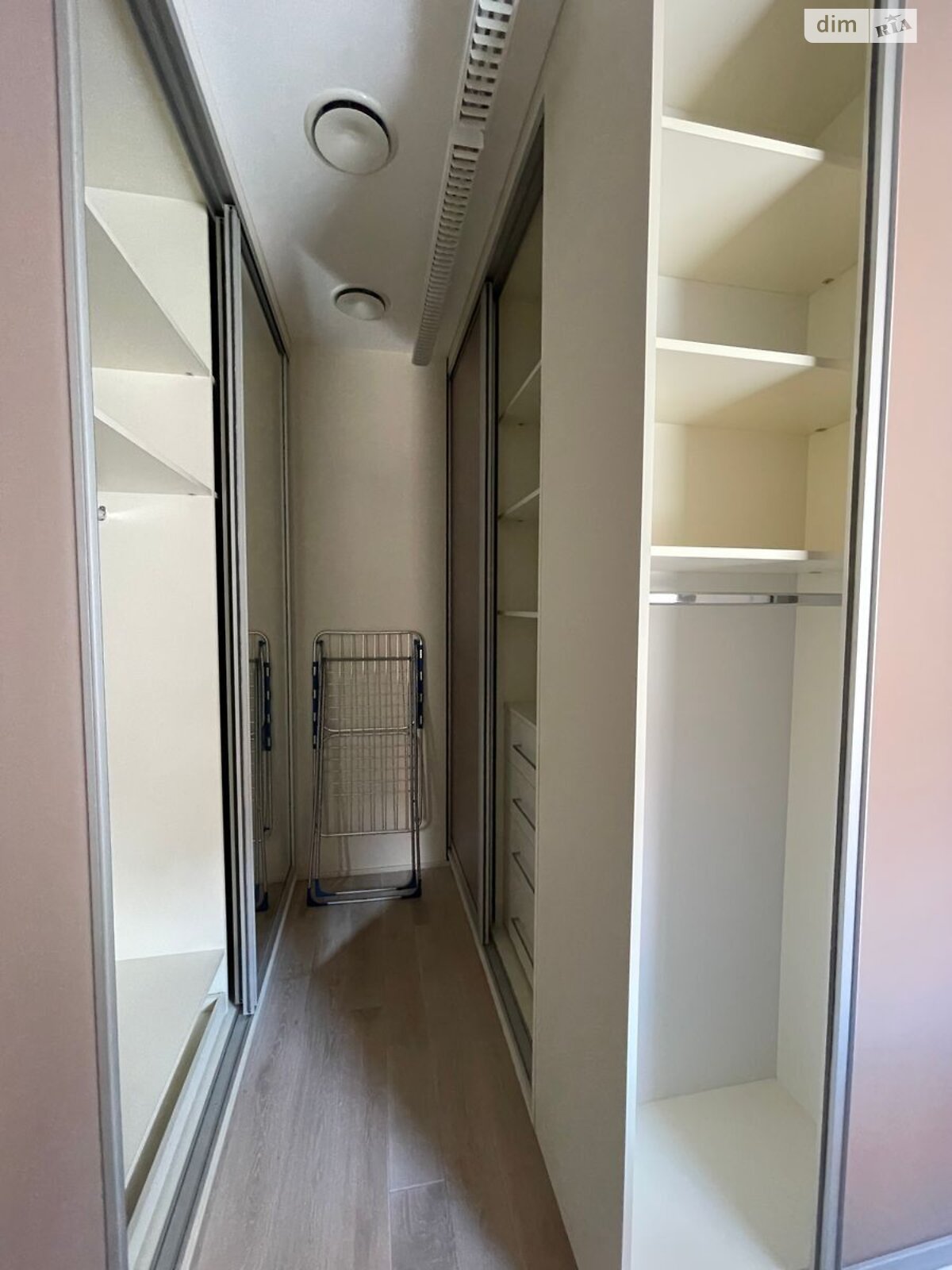 четырехэтажный дом с отоплением, 425.1 кв. м, кирпич. Продажа в Киеве район Зверинец фото 1 четырехэтажный дом с отоплением, 425.1 кв. м, кирпич. Продажа в Киеве район Зверинец фото 1