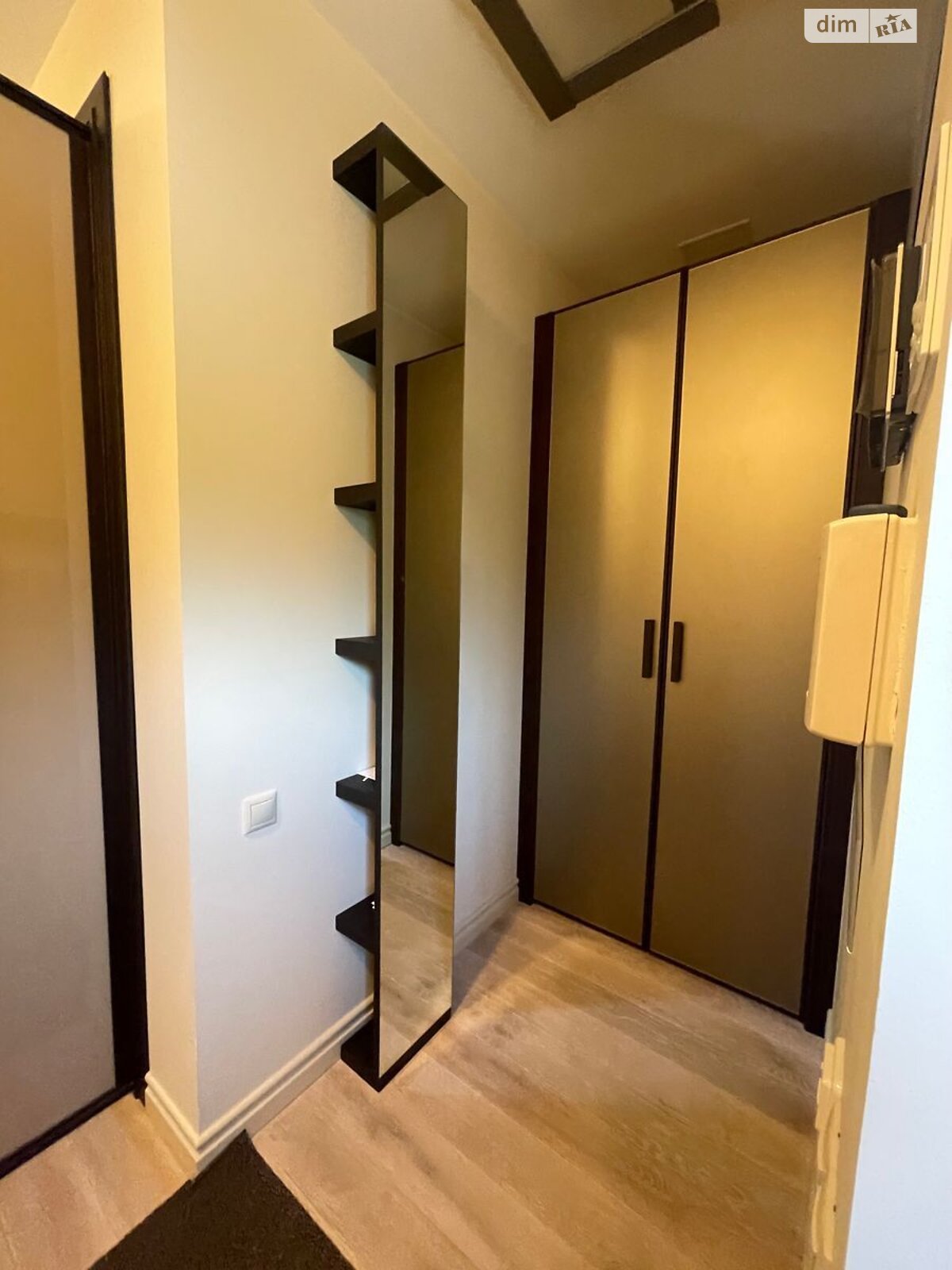 четырехэтажный дом с отоплением, 425.1 кв. м, кирпич. Продажа в Киеве район Зверинец фото 1 четырехэтажный дом с отоплением, 425.1 кв. м, кирпич. Продажа в Киеве район Зверинец фото 1