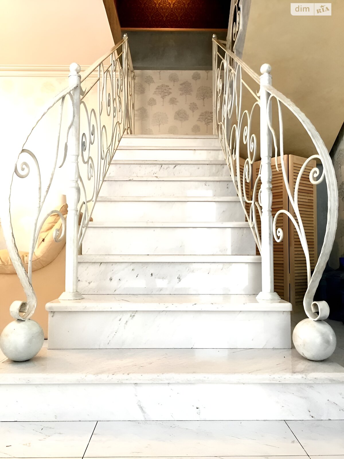 триповерховий будинок з балконом, 460 кв. м, кирпич. Продаж в Києві, район Печерський фото 1 триповерховий будинок з балконом, 460 кв. м, кирпич. Продаж в Києві, район Печерський фото 1