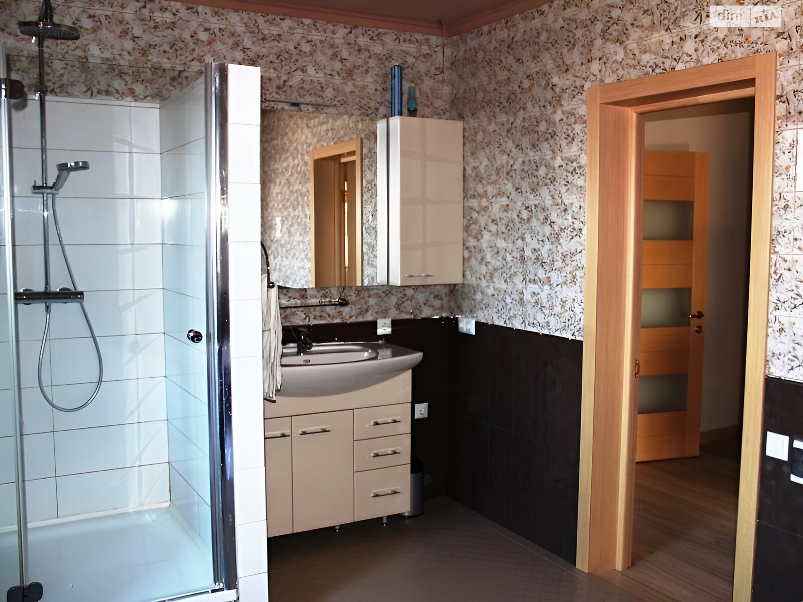 триповерховий будинок з балконом, 460 кв. м, кирпич. Продаж в Києві, район Печерський фото 1 триповерховий будинок з балконом, 460 кв. м, кирпич. Продаж в Києві, район Печерський фото 1